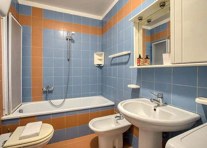 Apartman Guesthost - Homely Flat Near Fontivegge Station